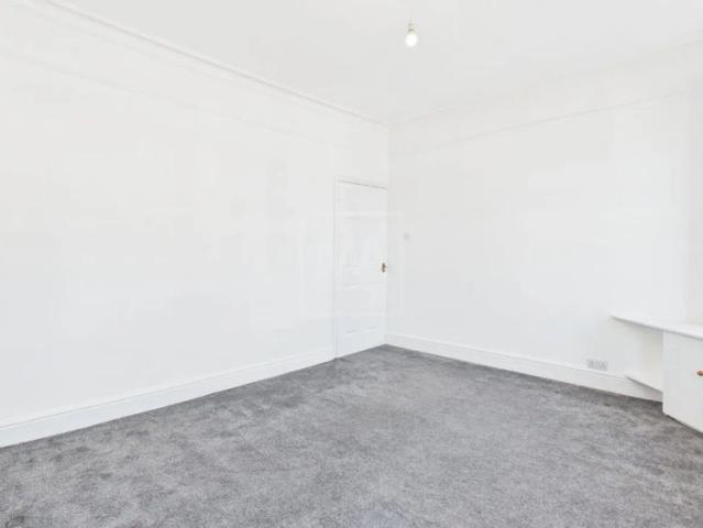 London Road, Stockton Heath, WA4
