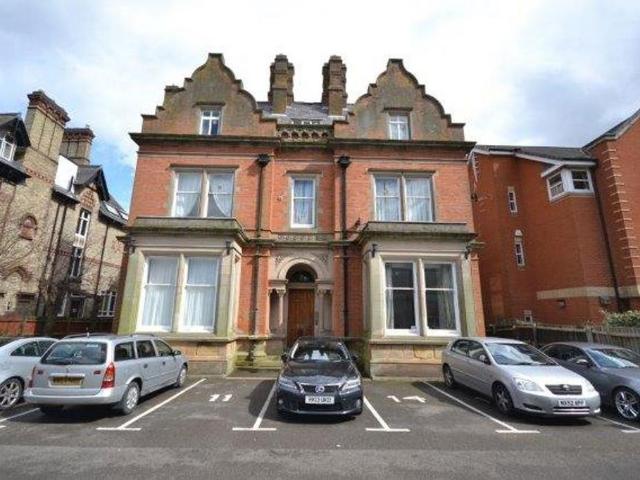 London Road, Stoneygate, Leicester 1 bed flat to rent £750 pcm £173 pw