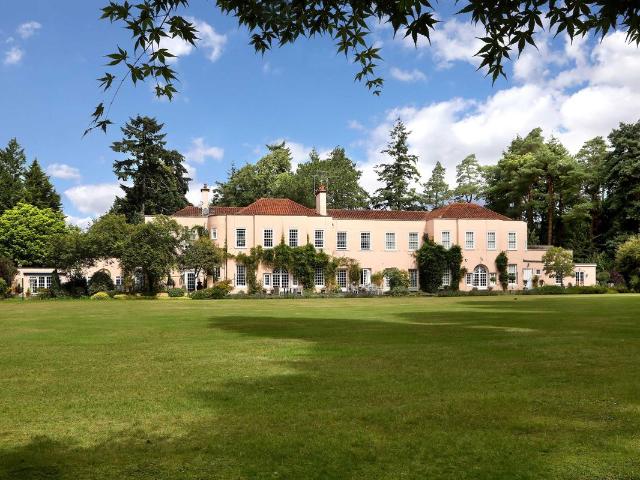 London Road, Sunningdale, Ascot, Surrey SL5, 3 bed flat to rent, £4,600 pcm | PrimeLocation