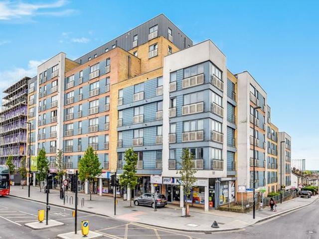 London Road, Surrey CR0, 1 bed flat to rent, £1,300 pcm | PrimeLocation