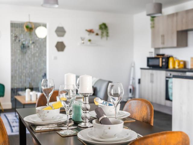 London Rd, London SL3, 1 bed flat to rent, £2,097 pcm | PrimeLocation