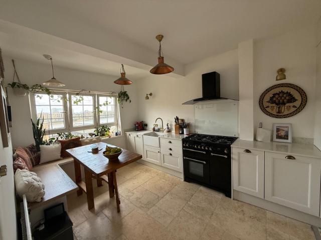 London riverside apartment