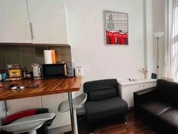 London, WC1X 8DX, United Kingdom | 3 bed apartment for rent #160233491 | Rentberry