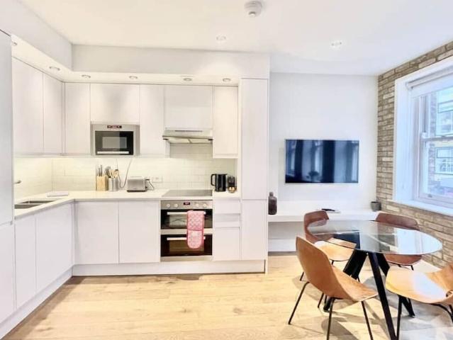 London, WC2B 5RH, United Kingdom | 1 bed apartment for rent #133194928 | Rentberry