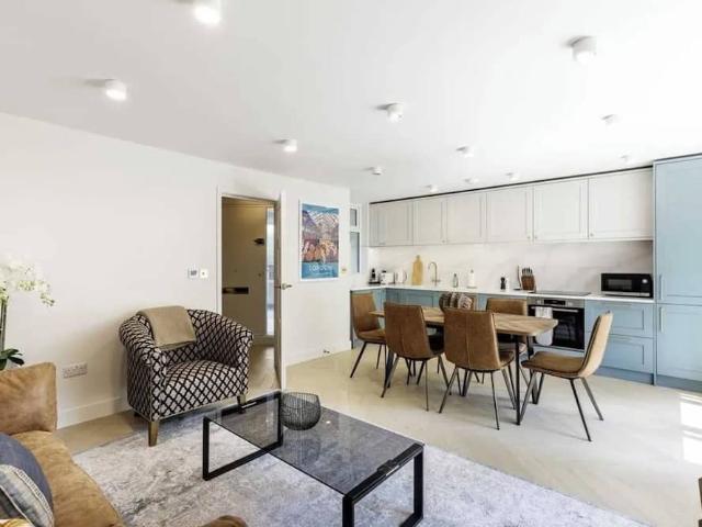 London, WC2H 9RG, United Kingdom | 3 bed apartment for rent #167377712 | Rentberry