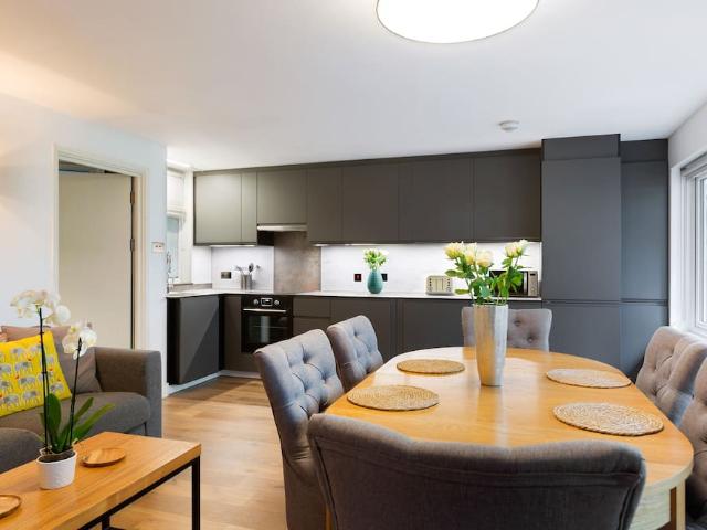 London, WC2H 9RG, United Kingdom | 3 bed apartment for rent #95622721 | Rentberry