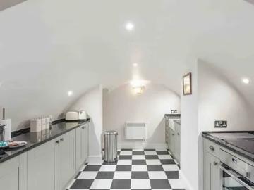 London, WC2N 4LL, United Kingdom | 3 bed house for rent #96929907 | Rentberry