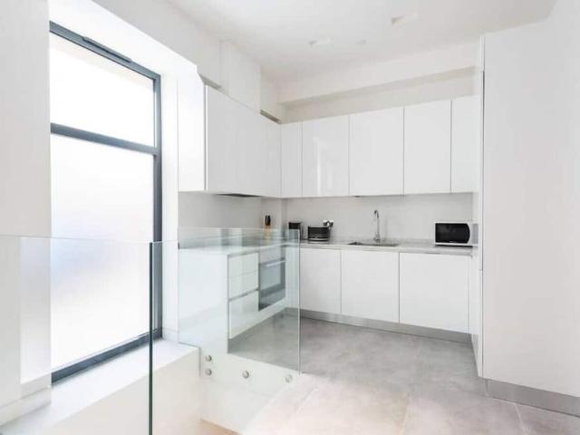 London, WC2N 6JU, United Kingdom | 3 bed apartment for rent #114007640 | Rentberry
