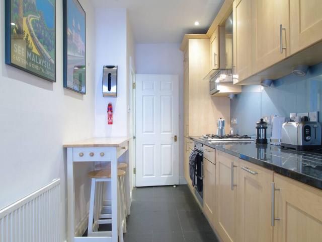 London, WC2R 1JA, United Kingdom | 2 bed apartment for rent #97877924 | Rentberry