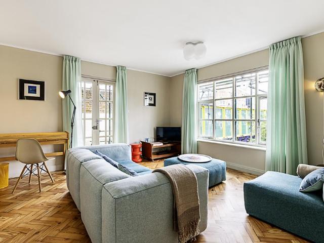 London Wharf, Wharf Place, London, E2 9BD, United Kingdom | 3 bed apartment for rent #131709241 | Rentberry
