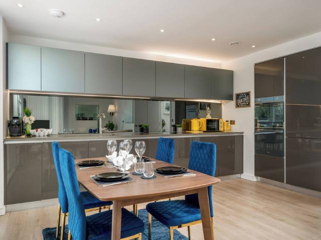 London, TW8 0RN, United Kingdom | 2 bed apartment for rent #124589035 | Rentberry