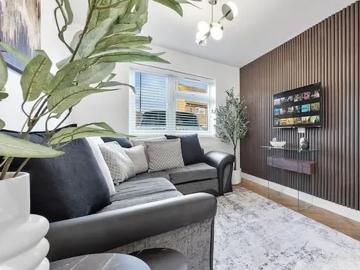 London, TW8 9RA, United Kingdom | 4 bed house for rent #147238818 | Rentberry