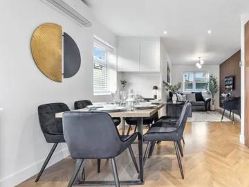 London, TW8 9RA, United Kingdom | 4 bed house for rent #165017837 | Rentberry