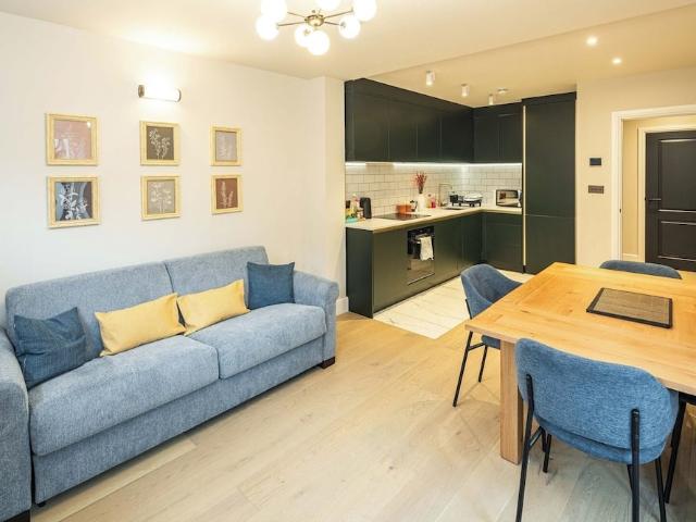 London, TW1 2LN, United Kingdom | 2 bed apartment for rent #165046798 | Rentberry