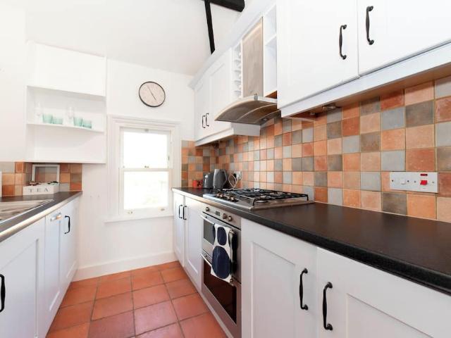 London, TW1 4EZ, United Kingdom | 1 bed apartment for rent #167311341 | Rentberry