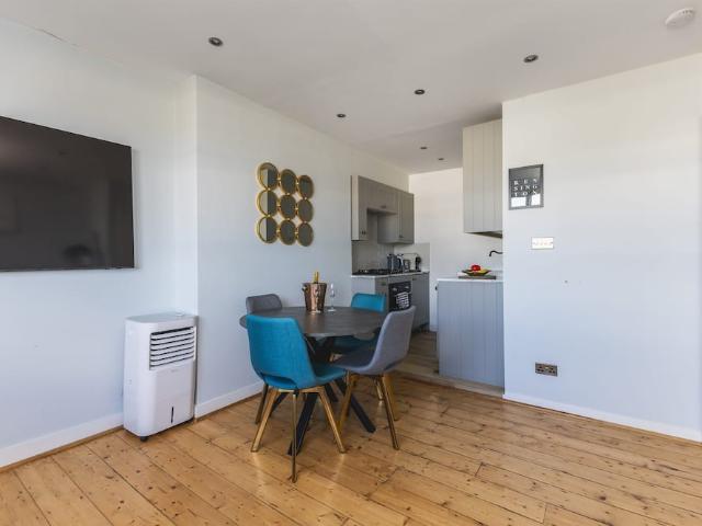 London, W14 0NH, United Kingdom | 1 bed apartment for rent #97321086 | Rentberry