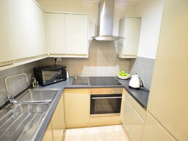 London, W14 0NL, United Kingdom | 1 bed apartment for rent #95952906 | Rentberry