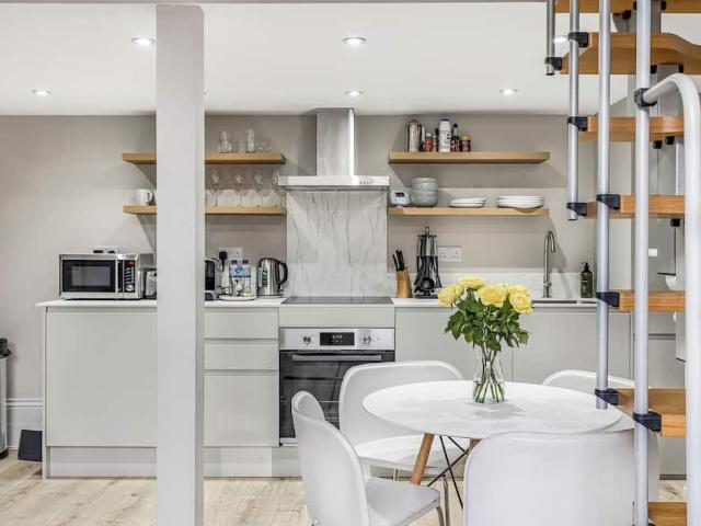 London, W14 8TL, United Kingdom | 1 bed condo for rent #160302618 | Rentberry