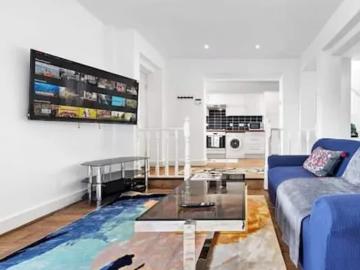 London, W14 8LG, United Kingdom | 2 bed house for rent #160278171 | Rentberry