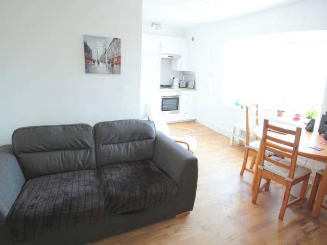 London, W14 8SN, United Kingdom | 1 bed apartment for rent #171070627 | Rentberry