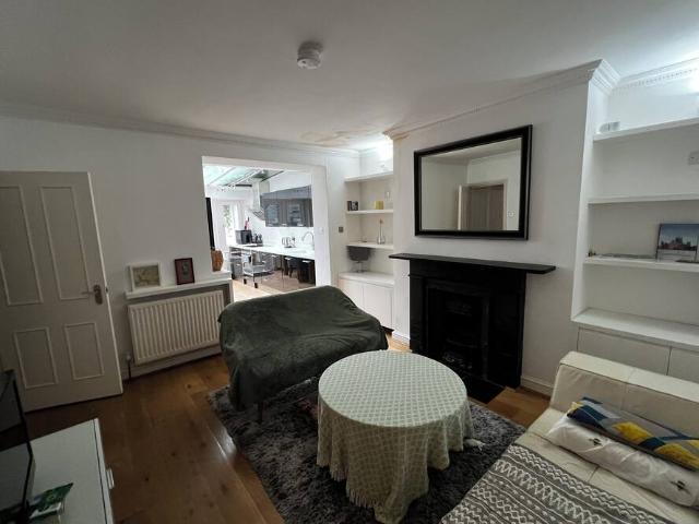 London, W14 9AP, United Kingdom | 2 bed apartment for rent #123958555 | Rentberry