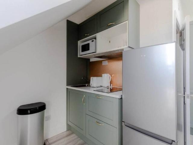 London, W14 9LA, United Kingdom | 1 bed apartment for rent #160537673 | Rentberry