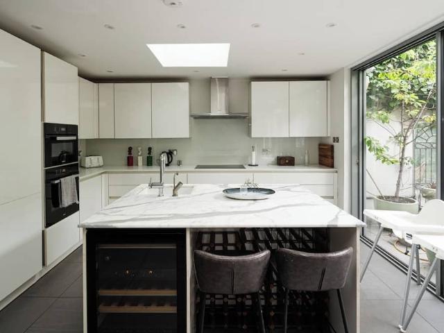 London, W10 5TF, United Kingdom | 4 bed townhouse for rent #168407793 | Rentberry