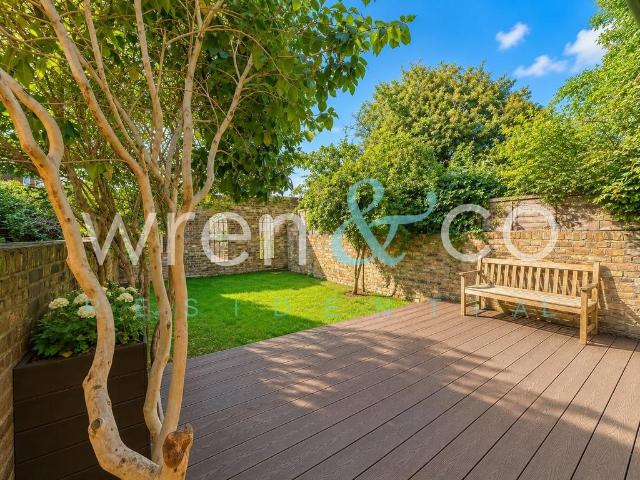 London W10 5 bed terraced house to rent £9,250 pcm £2,135 pw