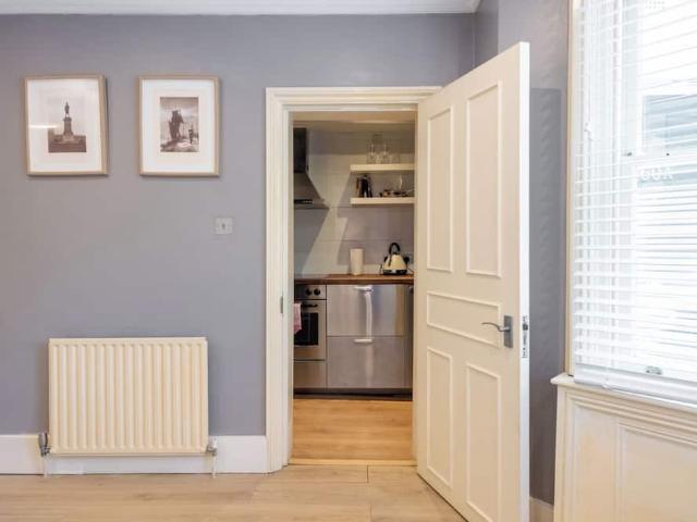 London, W10 6HR, United Kingdom | Studio townhouse for rent #168019102 | Rentberry
