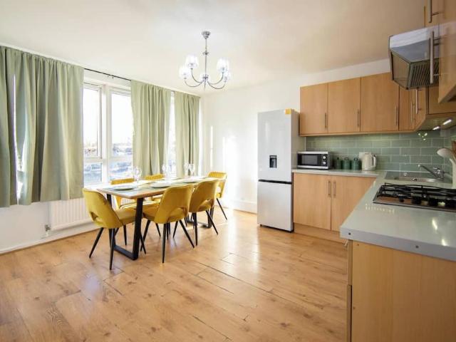 London, W10 6SH, United Kingdom | 4 bed house for rent #165044619 | Rentberry