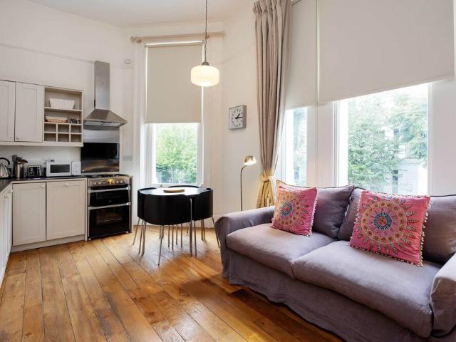 London, W11 1EA, United Kingdom | 1 bed townhouse for rent #95823457 | Rentberry