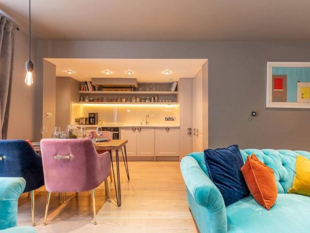 London, W11 2HF, United Kingdom | 2 bed apartment for rent #154363030 | Rentberry