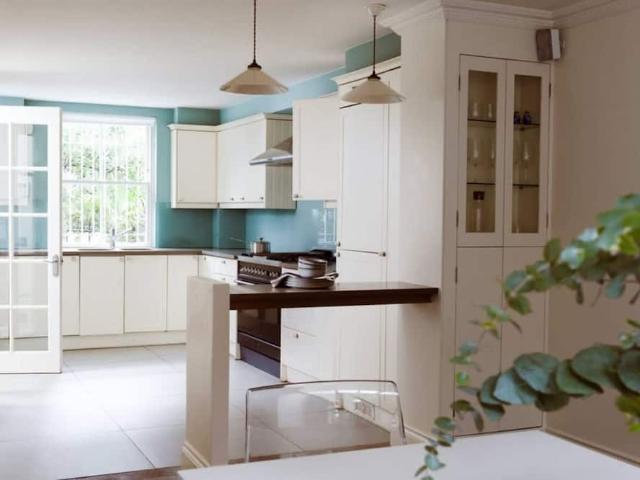 London, W11 2SJ, United Kingdom | 4 bed townhouse for rent #169396446 | Rentberry