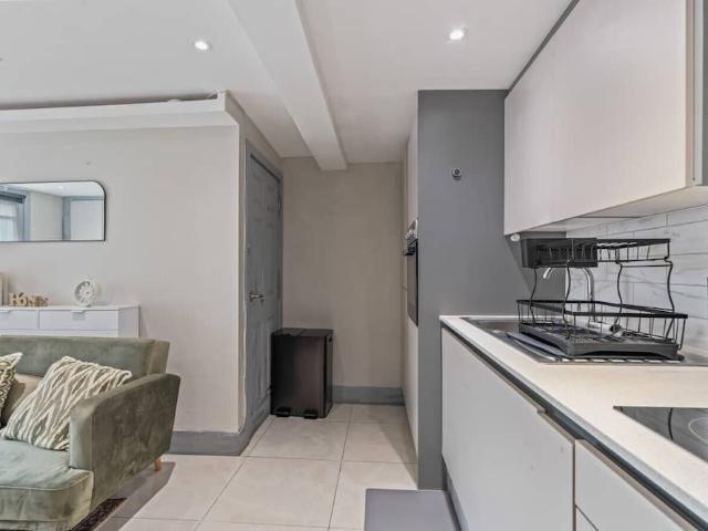 London, W11 4UY, United Kingdom | 1 bed townhouse for rent #168411322 | Rentberry