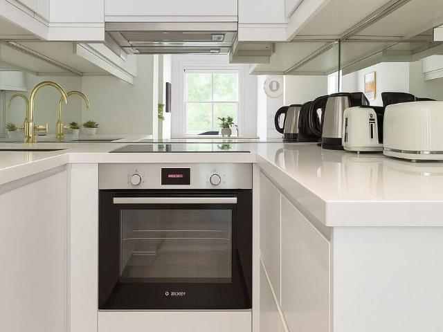 London, W12 7EH, United Kingdom | 1 bed apartment for rent #168864953 | Rentberry