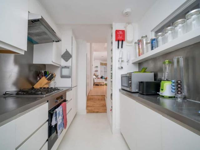London, W12 8AH, United Kingdom | 2 bed apartment for rent #96549651 | Rentberry
