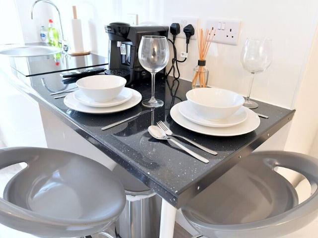 London, W12 8EE, United Kingdom | 1 bed apartment for rent #98289233 | Rentberry