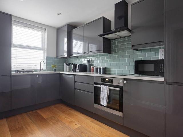 London, W12 8NL, United Kingdom | 2 bed apartment for rent #164251818 | Rentberry