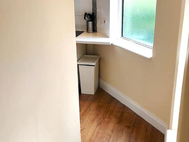 London, W12 8QN, United Kingdom | 1 bed house for rent #169414337 | Rentberry