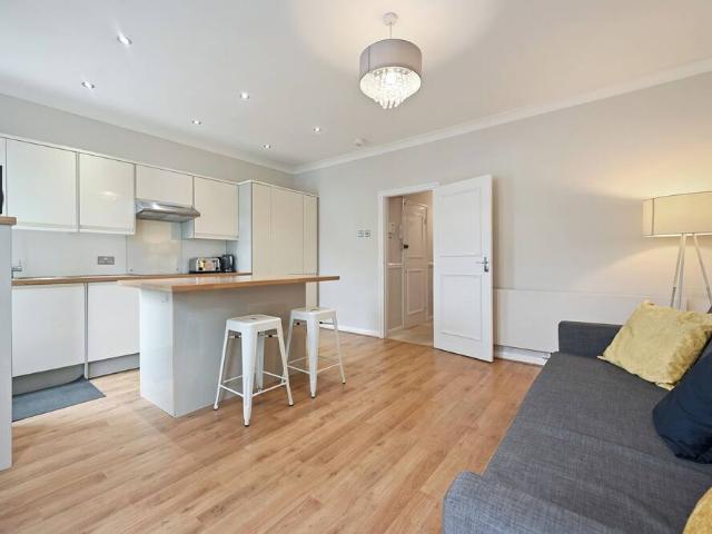 London, W13 8QW, United Kingdom | 2 bed apartment for rent #160291212 | Rentberry