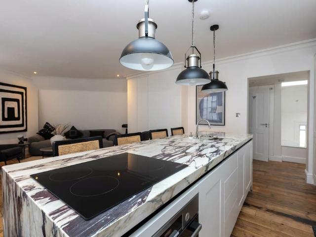 London, W1T 1HB, United Kingdom | 2 bed apartment for rent #95782595 | Rentberry