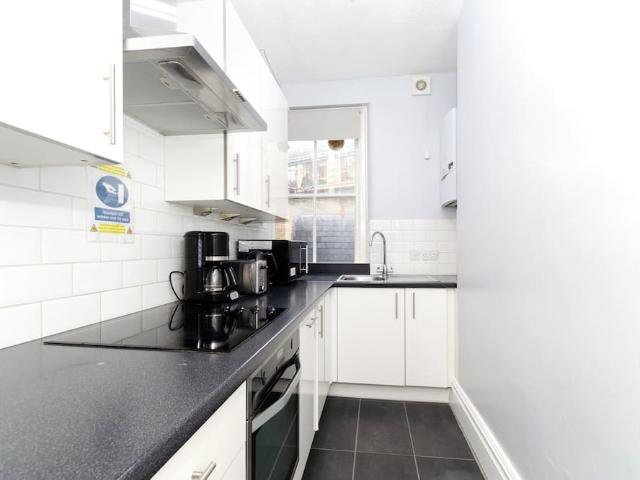 London, W1T 3PJ, United Kingdom | 2 bed apartment for rent #128732643 | Rentberry