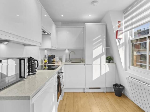 London, W1W 7TJ, United Kingdom | 2 bed apartment for rent #165067943 | Rentberry