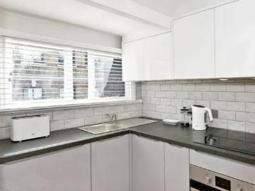 Golden Square, Zone 1 London, West London, London, Greater London