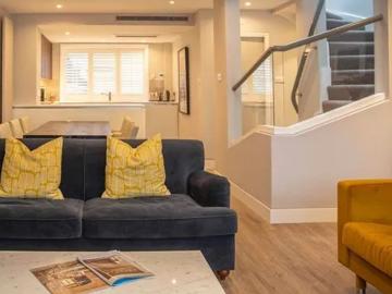 London, W1F 8AG, United Kingdom | 2 bed apartment for rent #97362369 | Rentberry
