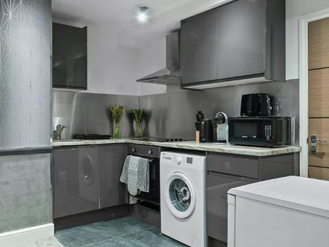 London, W1G 9YD, United Kingdom | Studio condo for rent #168875525 | Rentberry