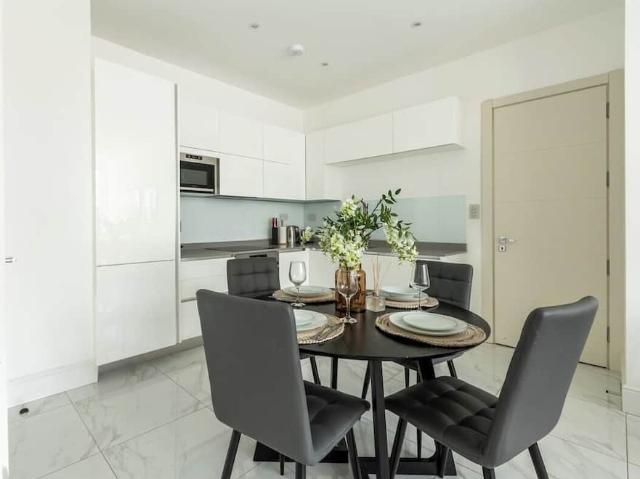 London, W1G 9QN, United Kingdom | 2 bed townhouse for rent #136377238 | Rentberry