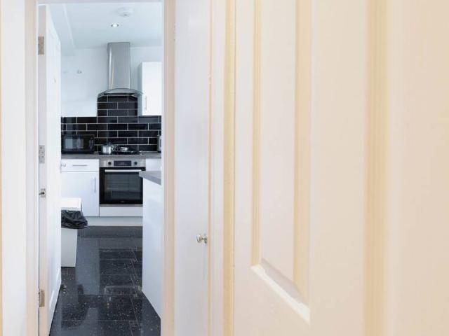 London, W1H 5AS, United Kingdom | 3 bed apartment for rent #168690199 | Rentberry
