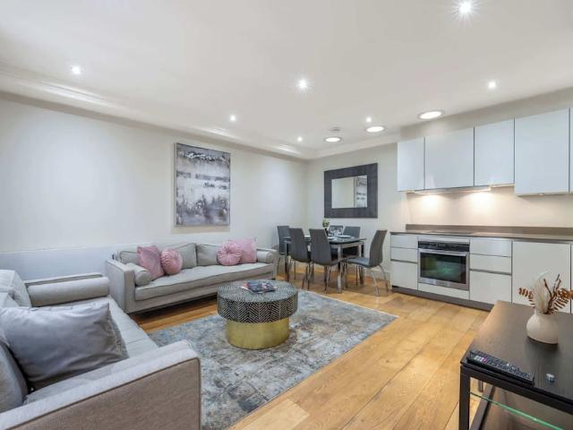 London, W1J 7HY, United Kingdom | 2 bed townhouse for rent #102976544 | Rentberry
