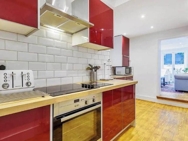 London, W2 3JT, United Kingdom | 2 bed condo for rent #169678665 | Rentberry